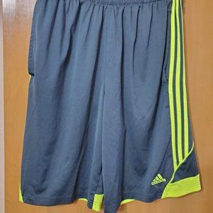 Adidas Basketball Shorts (M)
